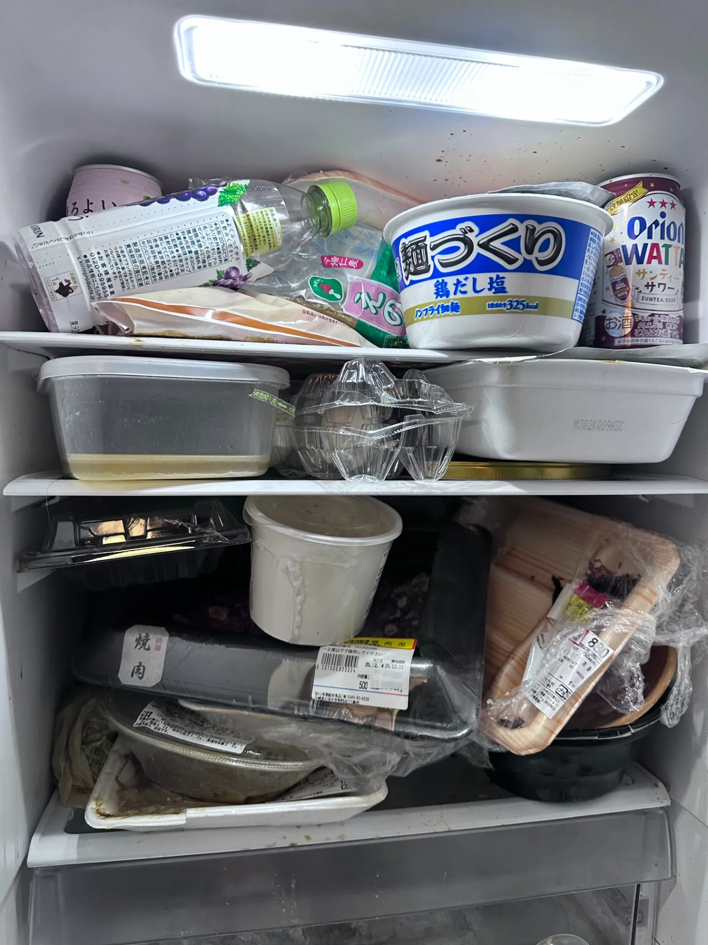 ゴミ屋敷ゴミ撤去、清掃一式ゴミ軽トラック4台分